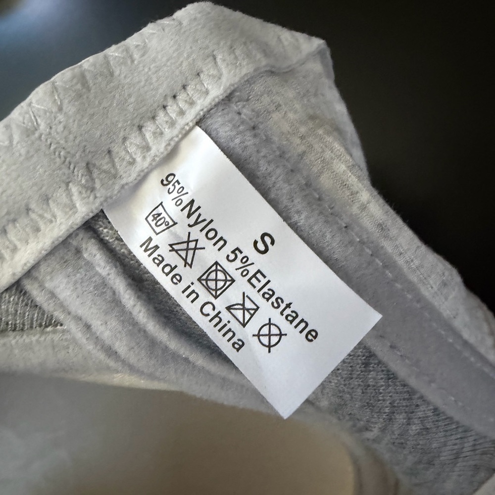 4 Front Close Wireless Bras - Picture 3 of 3